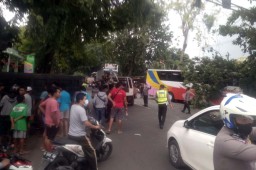 Bus Rem Blong Seruduk 4 Kendaran di Kota Probolinggo, 7 Orang Luka