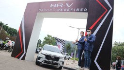 Foto: Keseruan Handover Ceremony All New BR-V di Surabaya