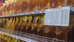 Harga Minyak Goreng di Toko Modern Ponorogo Masih Belum Turun
