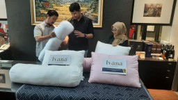 Ivana, Bantal Guling Hasil UMKM Sidoarjo yang Nyaman dan Murah