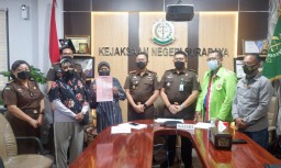 Kejari Surabaya Hentikan Penuntutan Kasus Penganiayaan Seorang Buruh Cuci