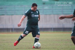 Foto: Aksi Kepala BPN Gresik di Ajang Trofeo Fun Game