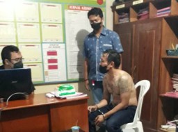Pencuri Pakaian di Ponorogo Babak Belur Dihajar Massa, 3 Orang Diburu