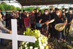 Mahasiswa Ubaya yang Meninggal di Gunung Penanggungan itu Dimakamkan
