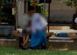 Viral Video Asusila Sepasang Remaja di Alun-alun Pacitan saat Siang Bolong