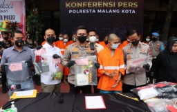 Polresta Malang Kota Gagalkan Peredaran SS dan Ganja 2,6 Kg Dibungkus Teh China