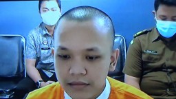 Jalani Sidang Perdana, Sopir Mendiang Vanessa Angel Didampingi Posbakum