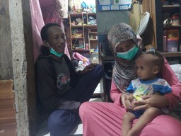 Pilu Bayi Berkelamin Ganda di Surabaya, Tak Bisa Operasi karena Kurang Gizi