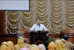 Surabaya PPKM Level 2, Lurah dan Camat Simak Intruksi Wali Kota Eri Cahyadi