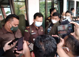 Pengacara Terdakwa Kekerasan Seksual SPI Kota Batu Bantah Dakwaan JPU