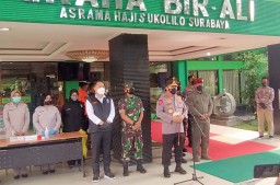 Kapolri Tinjau HAH Sukolilo Surabaya: Cek Fasilitas hingga Beri Bantuan