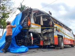 Lima Orang Diperiksa Terkait Kecelakaan Bus Ditabrak Kereta Api di Tulungagung