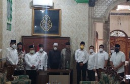 Ketum Golkar Silaturahmi ke Kediaman Rais Aam PBNU, Ini yang Dibahas