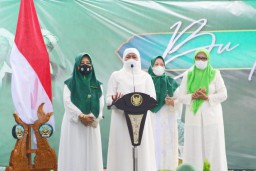 Khofifah Ajak Masyarakat Maknai Isra Miraj Sebagai Spirit Bangkit dari Pandemi