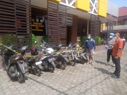 Berjaket Polisi dan Beraksi di 21 TKP, Komplotan Curanmor di Probolinggo Dibekuk
