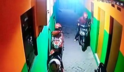 Motor Jurnalis Televisi di Surabaya Raib Dicuri, Aksi Pelaku Terekam CCTV