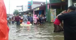 Viral Video Pesta Penikahan saat Banjir di Kedungboto Pasuruan