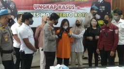 Bermodus Bisa Masukkan Kerja di Ajinomoto, Wanita Mojokerto Ini Ditangkap Polisi