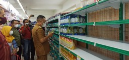 Pascaricuh Operasi Pasar Minyak Goreng di Ponorogo, Ini Hasil Sidak Bupati