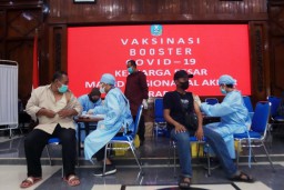 Jelang Ramadan, Pengurus Masjid di Jatim Diminta Segera Vaksinasi Booster