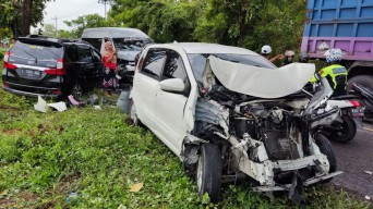Kecelakaan Beruntun di Sampang, 5 Kendaraan Ringsek