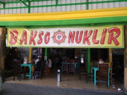Bakso Nuklir Khas Mojowarno Jombang, "Berkah" Perang Irak-Kuwait