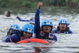 Baret Rescue NasDem Jatim Makin Percaya Diri Terjun ke Lokasi Bencana