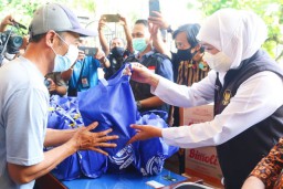 Khofifah Warning Produsen dan Distributor Agar Tak Menimbun Minyak Goreng