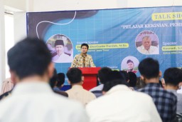 Jadi Pembicara di UMM Malang, Wagub Jatim Minta Mahasiswa Melek Isu