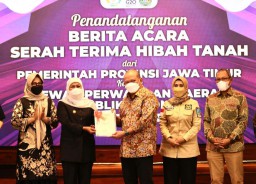 Pemprov Jatim Hibahkan Tanah Senilai Rp 2 Miliar untuk Bangun Gedung DPD RI
