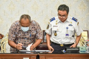 Terminal Bungurasih Resmi Dikelola Kemenhub