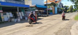 Banyak Jalan Rusak, Ketua DPRD Jombang Dorong Segera Ada Perbaikan