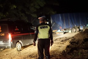 Jalan Ponorogo-Pacitan Bisa Dilintasi dengan Sistem Buka-Tutup