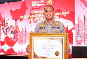 Polres Lamongan Sabet Penghargaan Bidang Pelayanan Publik Prima