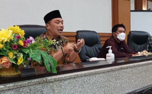 Finalis Live Report PWI Gresik Kunjungi Kantor DPRD