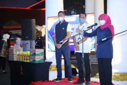 Atasi Kelangkaan, Pemprov Jatim Gelontorkan 3.500 Ton Minyak Goreng ke 17 Daerah