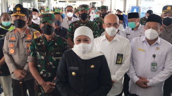 Lepas Jamaah Umrah, Khofifah: Ini Menjadi Kebangkitan Pertumbuhan Ekonomi