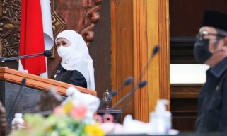 Raperda Perlindungan PMI Disahkan, Gubernur Khofifah: untuk PMI dan Keluarganya