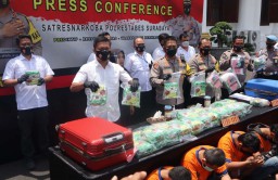 5 Kurir Narkoba Sindikat Timur Tengah-Surabaya Diringkus, 46 Kg Sabu Disita