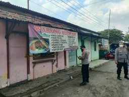 Ibu di Sidoarjo Temukan Anaknya Tewas Gantung Diri dalam Warung Makan