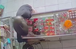 Viral Pencurian Puluhan Kartu Selular Berkuota Jutaan Rupiah di Pasuruan