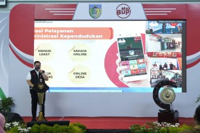 Mas Dhito Minta DLH Kerja Keras Jelang Beroperasinya Bandara Kediri