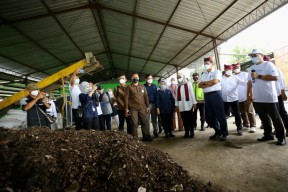 Kunjungi TPS3R Banyuwangi, Luhut Dorong Penanganan Sampah Berbasis Sirkular