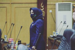 Peringati Hari Perempuan Internasional, Begini Pesan Mimik Idayana