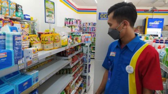 HET Naik, Minyak Goreng Masih Langka di Lamongan