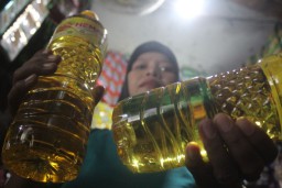 Stok Minyak Goreng di Jombang Minim, Pedagang Jual di Atas HET karena Alasan Ini