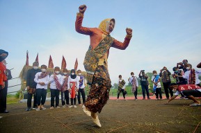 KemenPAN RB Apresiasi Mojotirto Festival yang Tonjolkan Permainan Tradisional