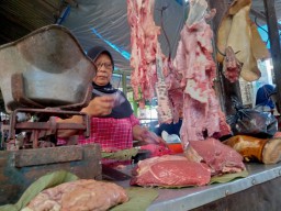 Harga Daging Naik, Disdagrin Jombang Terus Pantau Pasar