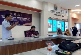 PWI Gresik Beri Edukasi Jurnalistik kepada Puluhan Pelajar SMA