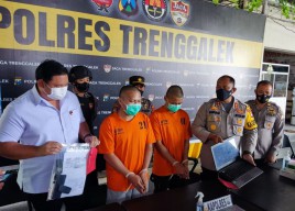 Dua Penipu Online asal Sulawesi Selatan Ditangkap Polres Trenggalek